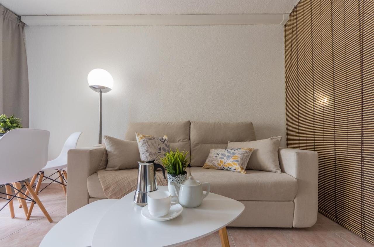 Apartamentos Alboran-Arysal Salou Ngoại thất bức ảnh